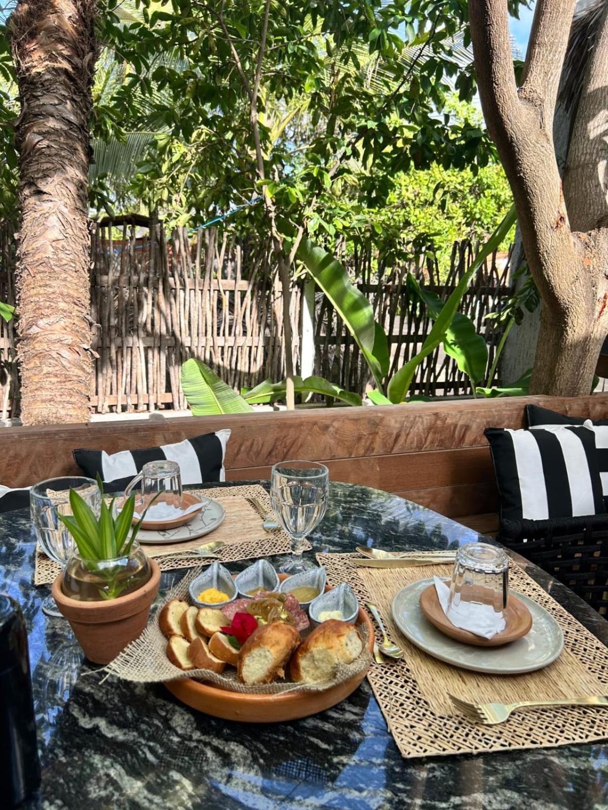 Villa Pantai Boutique Hotel Atins Luaran gambar
