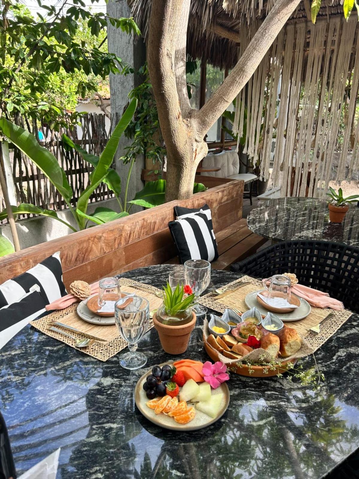 Villa Pantai Boutique Hotel Atins Luaran gambar