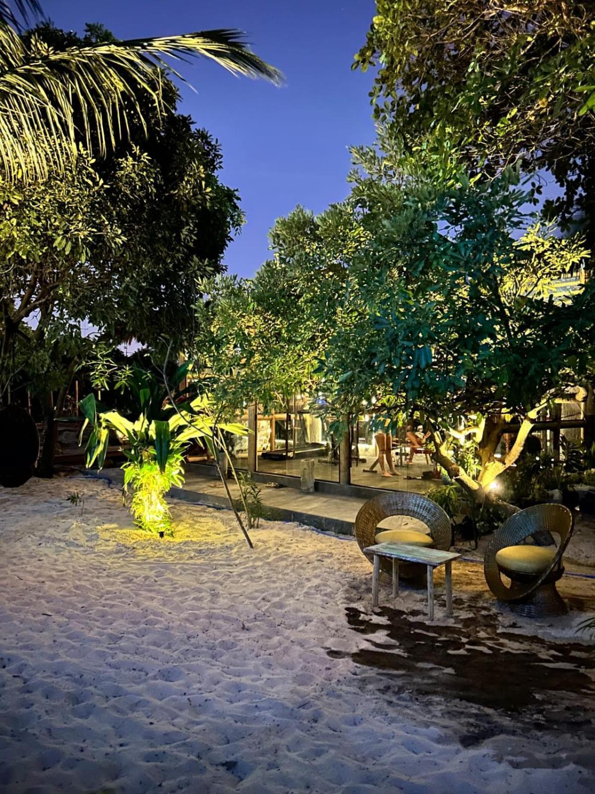 Villa Pantai Boutique Hotel Atins Luaran gambar