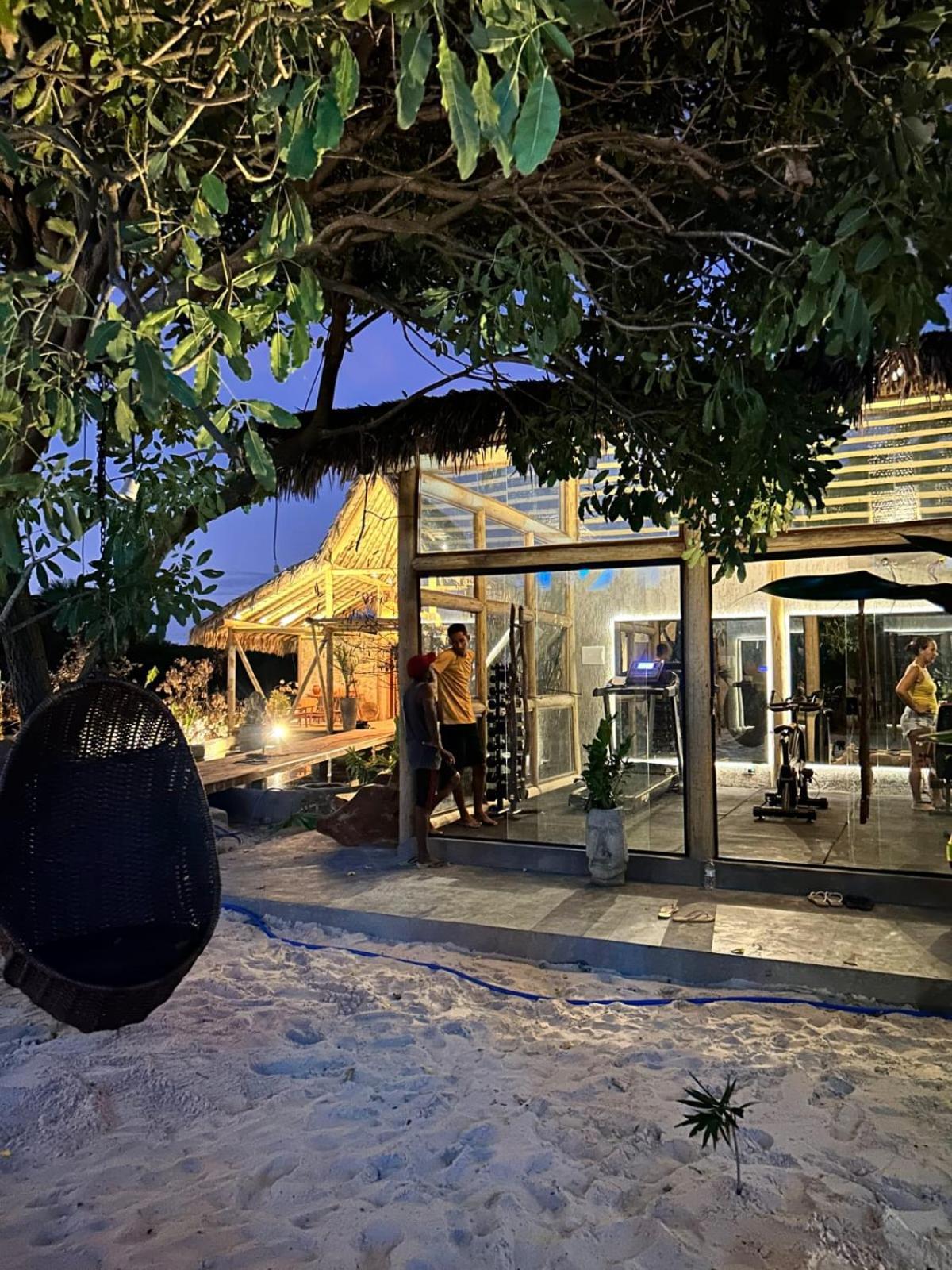 Villa Pantai Boutique Hotel Atins Luaran gambar