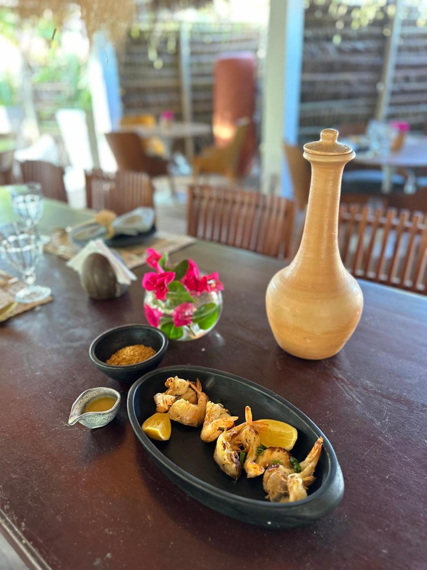 Villa Pantai Boutique Hotel Atins Luaran gambar